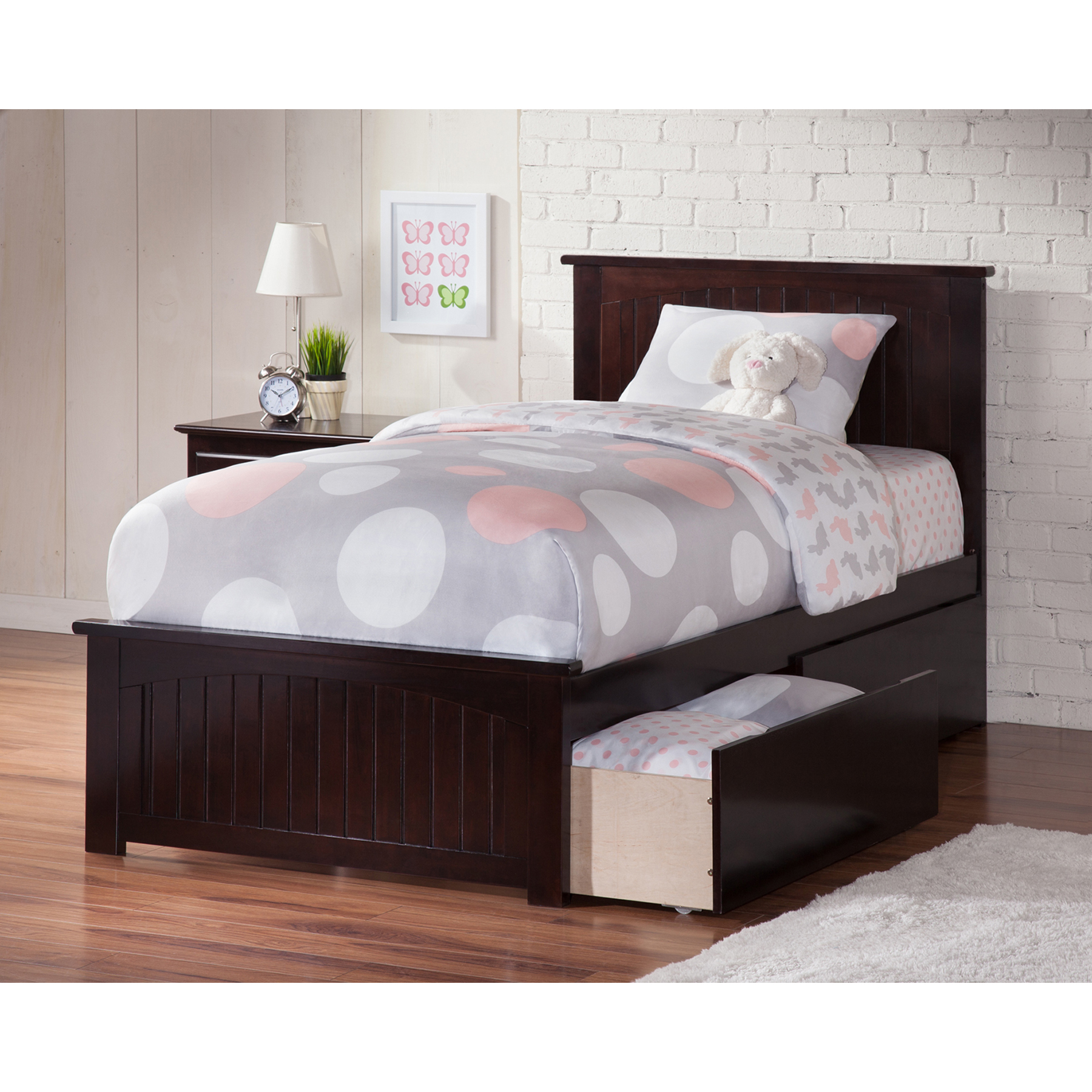 Nantucket Queen Wood Bed - Matching Foot Board, 2 Drawers 