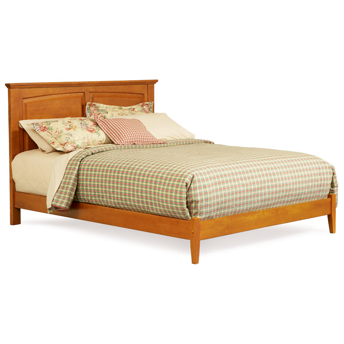 Monterey Platform Bed w/ Open Footrail 